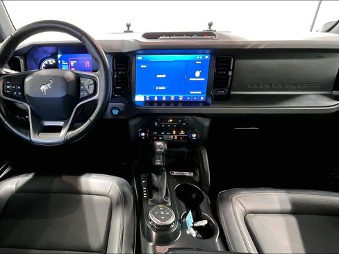Used 2023 Ford Bronco Everglades image 18