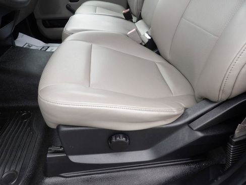 Used 2019 Ford F250 XL RWD image 17
