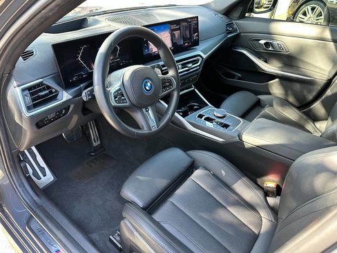 Used 2023 BMW 330e w/ M Sport Package image 22