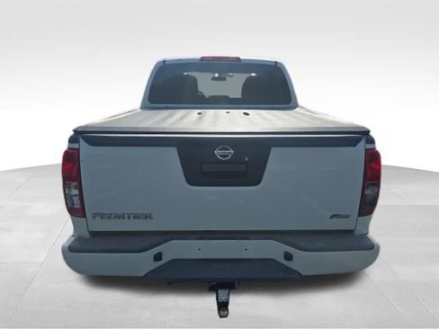 Used 2017 Nissan Frontier S RWD image 4