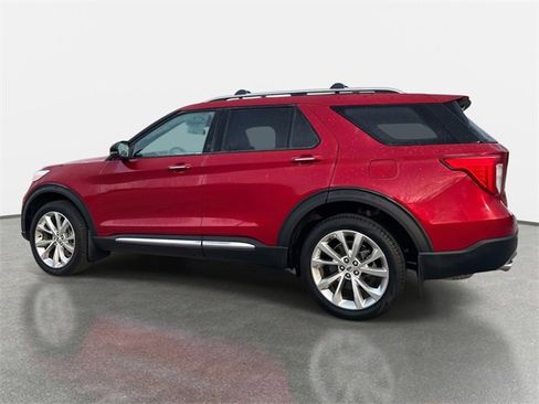 Used 2023 Ford Explorer Platinum w/ Technology Package image 3