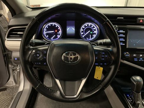 Used 2019 Toyota Camry SE w/ Carpet Mat Package image 19