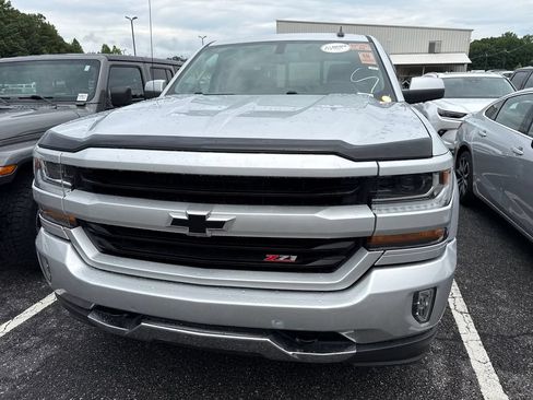 Used 2018 Chevrolet Silverado 1500 LT w/ True North Edition AWD/4WD image 5