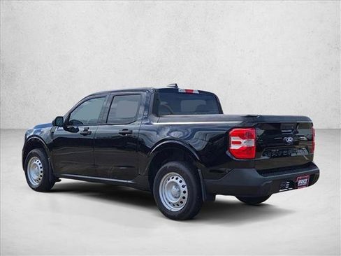 Used 2025 Ford Maverick XL w/ Equipment Group 102A AWD/4WD image 8