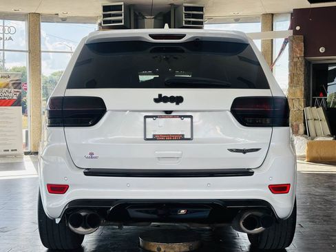 Used 2018 Jeep Grand Cherokee Trackhawk AWD/4WD image 14