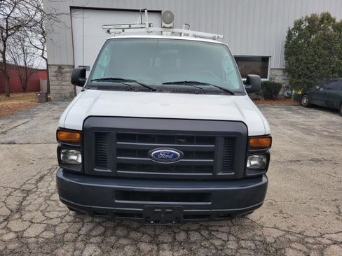 Used 2014 Ford E-350 and Econoline 350 Super Duty w/ Power Group image 5