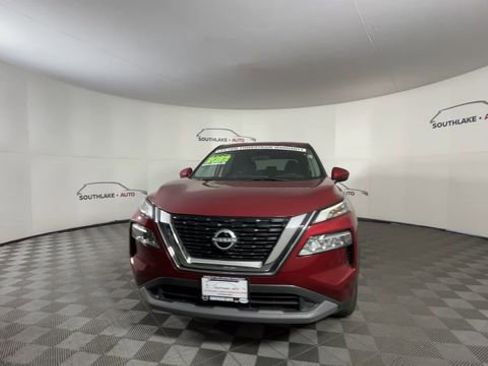 Used 2023 Nissan Rogue SV AWD/4WD image 3