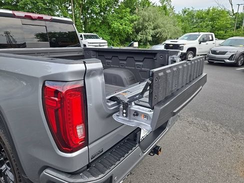 Used 2023 GMC Sierra 1500 Denali w/ Denali Reserve Package AWD/4WD image 62