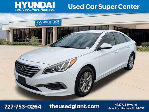Used 2016 Hyundai Sonata SE FWD image 1
