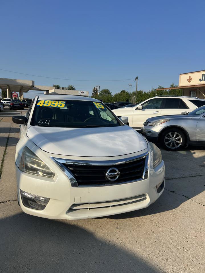 Used 2015 Nissan Altima 2.5 S w/ Power Driver Seat Package FWD image 2