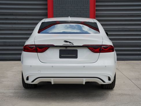 Used 2024 Jaguar XF R-Dynamic SE AWD/4WD image 10