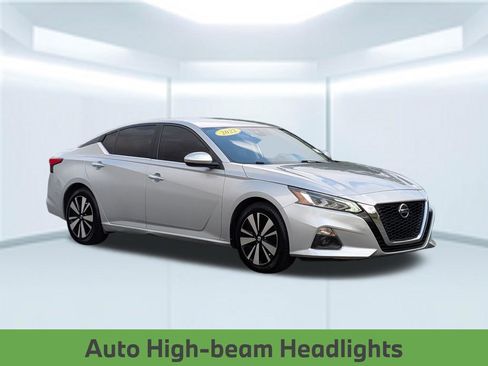 Used 2022 Nissan Altima 2.5 SV FWD image 10