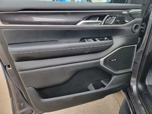 New 2024 Jeep Wagoneer 4WD w/ Premium Group I image 12