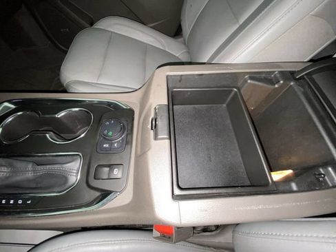 Used 2021 Chevrolet Traverse Premier w/ LPO, Floor Liner Package AWD/4WD image 21