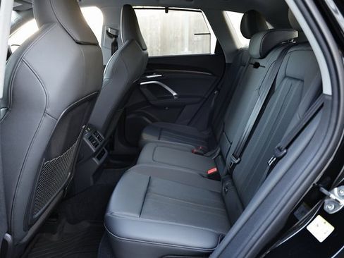 Certified 2025 Audi Q5 Premium Plus w/ Premium Plus image 25