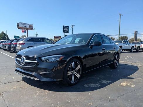 Used 2025 Mercedes-Benz C 300 Sedan image 9