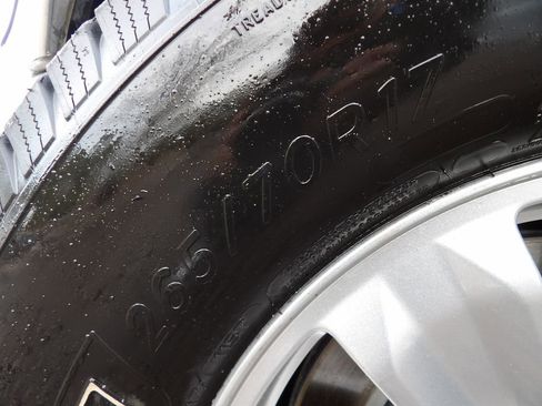 Used 2016 Ford F150 XLT image 23