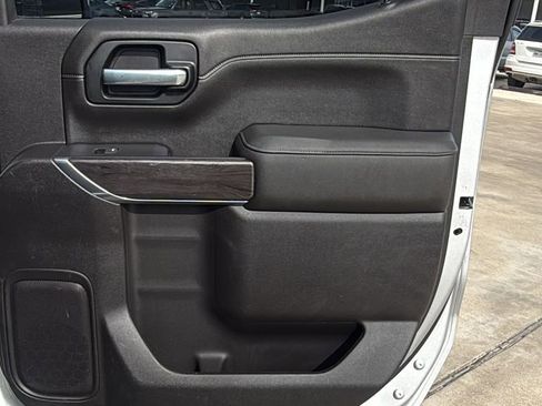 Used 2021 Chevrolet Silverado 1500 LTZ image 24