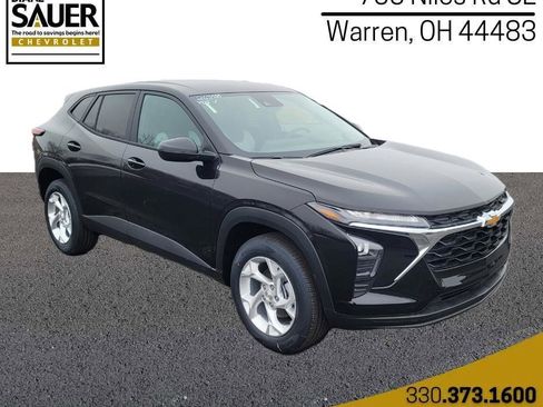 New 2026 Chevrolet Trax LS w/ LS Convenience Package image 1