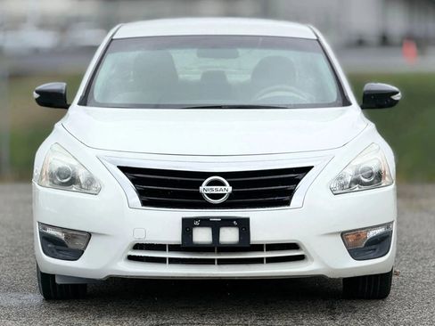 Used 2015 Nissan Altima 2.5 S w/ Power Driver Seat Package FWD image 5