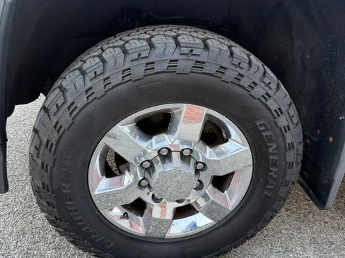 Used 2018 GMC Sierra 3500 Denali w/ Duramax Plus Package AWD/4WD image 6
