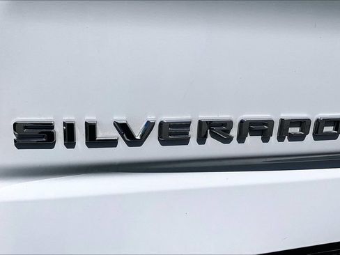 Used 2019 Chevrolet Silverado 1500 Custom Trail Boss AWD/4WD image 24