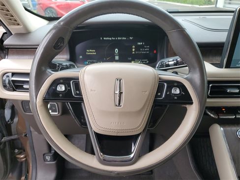 Certified 2022 Lincoln Aviator Reserve w/ Equipment Group 201A image 19