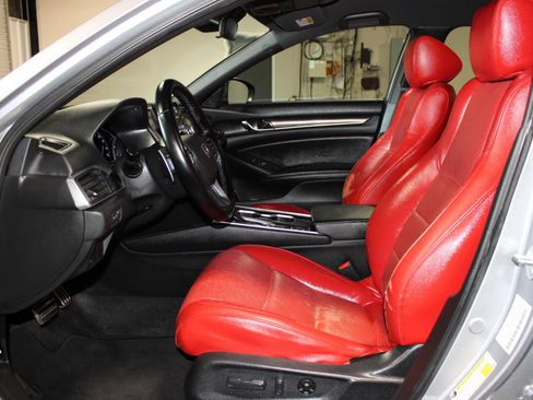 Used 2021 Honda Accord Sport image 8