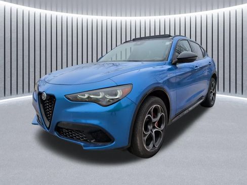 Used 2024 Alfa Romeo Stelvio Veloce AWD/4WD image 18