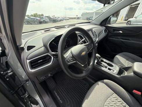 Certified 2024 Chevrolet Equinox LT FWD image 11