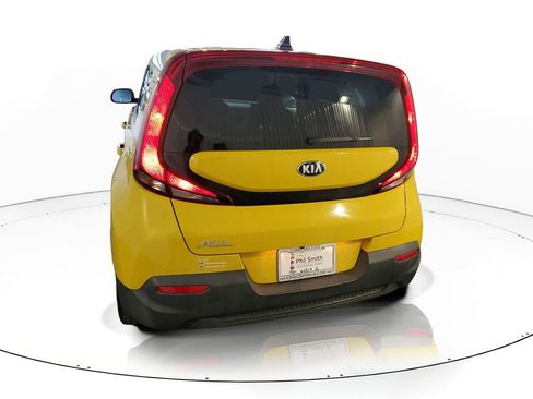 Used 2020 Kia Soul LX FWD image 5