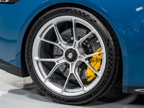 Used 2022 Porsche 911 GT3 RWD image 48