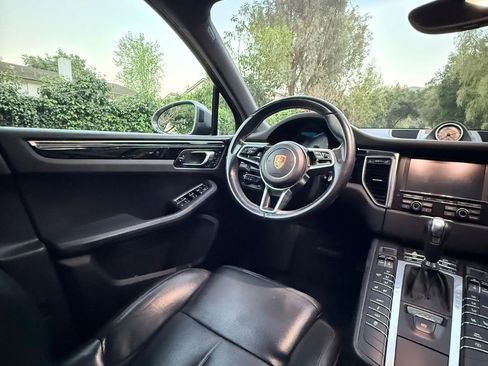 Used 2015 Porsche Macan S image 29