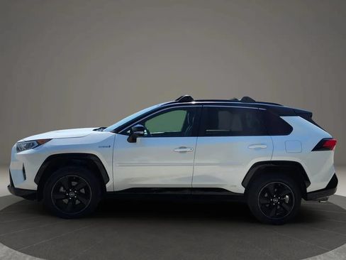 Used 2019 Toyota RAV4 XSE AWD/4WD image 2