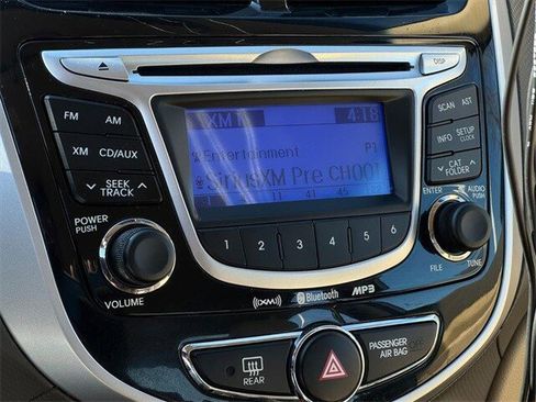 Used 2013 Hyundai Accent GLS w/ Premium Pkg image 14