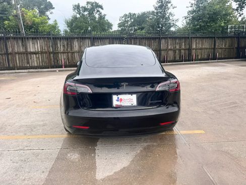 Used 2023 Tesla Model 3 Standard Range RWD image 5