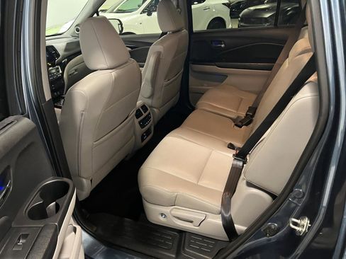 Used 2019 Honda Pilot Touring image 31