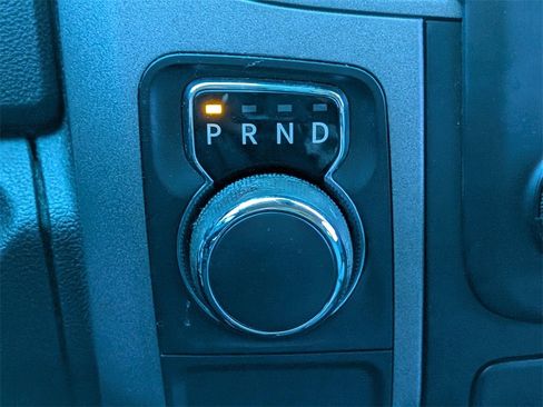 Used 2015 RAM 1500 Express image 29