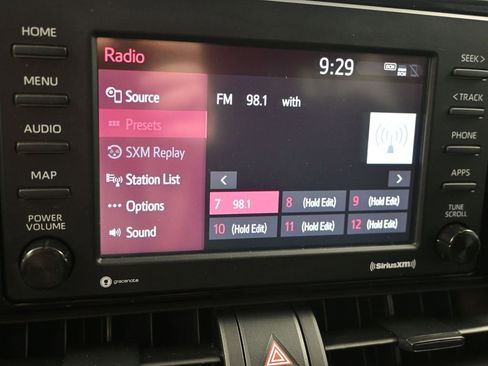 Used 2021 Toyota RAV4 LE image 15