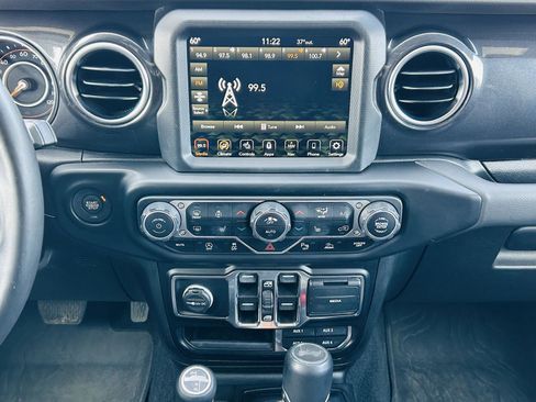 Used 2022 Jeep Wrangler Unlimited Sahara image 18