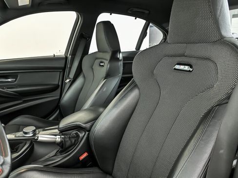 Used 2016 BMW M3 RWD image 17