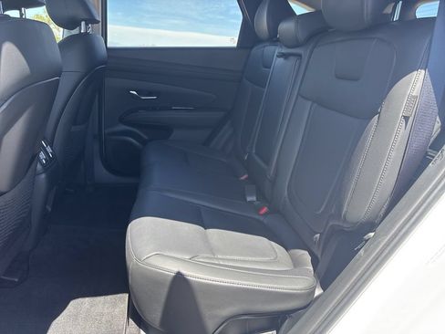 Used 2025 Hyundai Tucson Limited AWD/4WD image 13