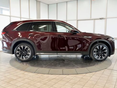 Certified 2024 MAZDA CX-90 Plug-In Hybrid w/ Premium Plus AWD/4WD image 9