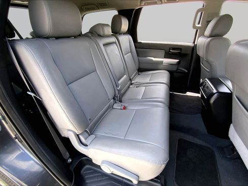 Used 2020 Toyota Sequoia SR5 w/ Premium Package RWD image 19