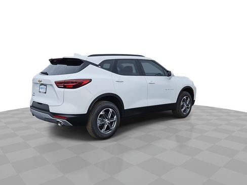 New 2026 Chevrolet Blazer LT w/ Convenience Package FWD image 8