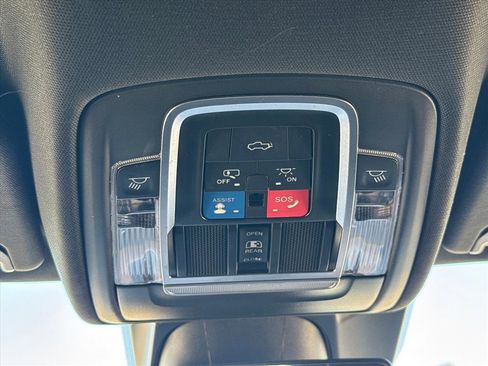 Used 2022 RAM 1500 Limited w/ Trailer Tow Group AWD/4WD image 18