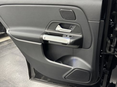 Certified 2024 Mercedes-Benz EQB 300 4MATIC image 36