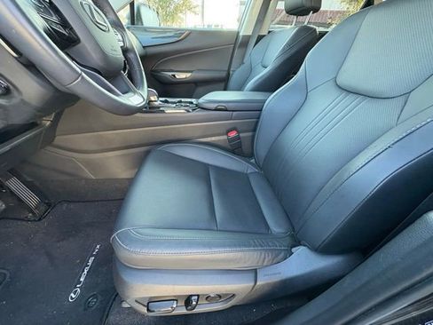 Used 2025 Lexus NX 250 FWD w/ Premium Package image 12