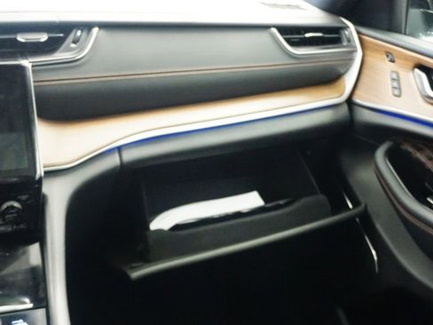 Used 2022 Jeep Grand Cherokee Summit w/ Advanced Protech Group IV image 21