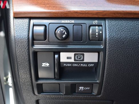 Used 2013 Subaru Outback 2.5i Limited image 16